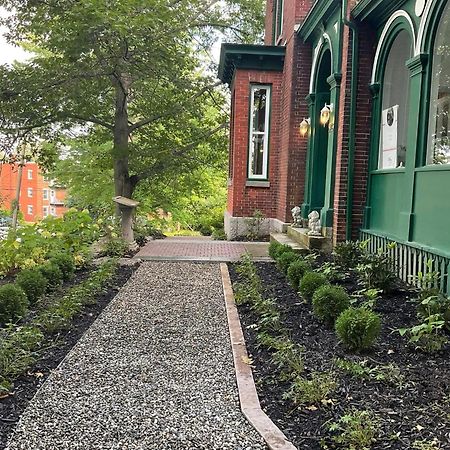 Ile De Garde B&B Sherbrooke Bagian luar foto