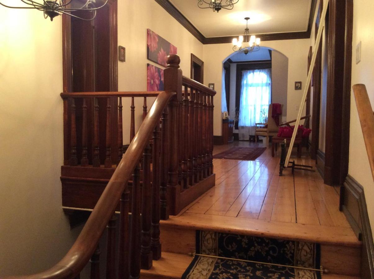 Ile De Garde B&B Sherbrooke Bagian luar foto